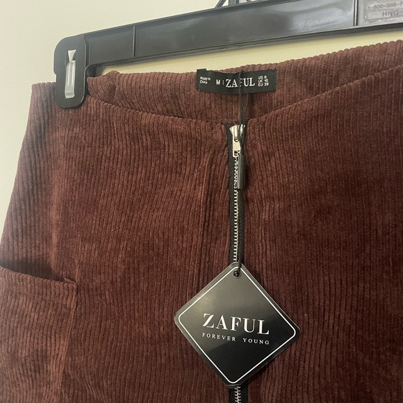 Zaful Cargo Mini Skirt - Picture 4 of 5
